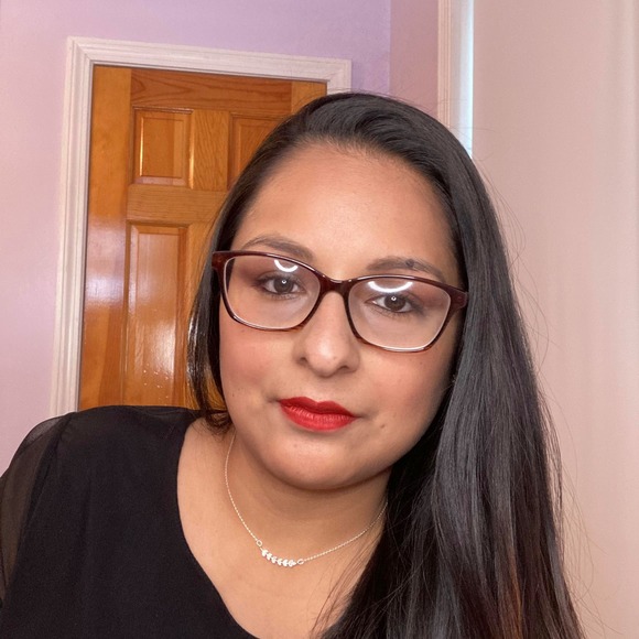 Meet your Posher, Andrea - Picture 1 of 1